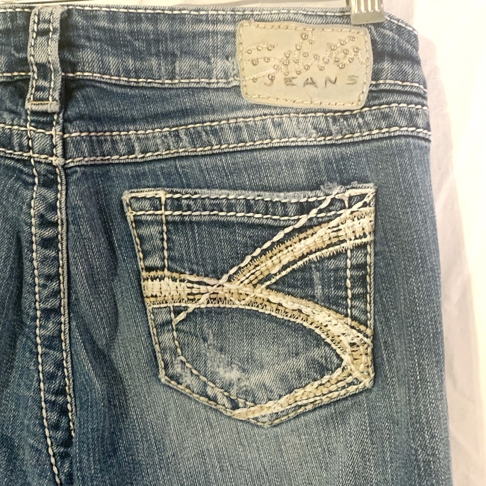 Silver Jeans - Picture 3 of 4